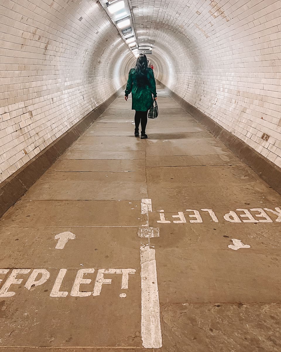 伦敦格林威治步行隧道