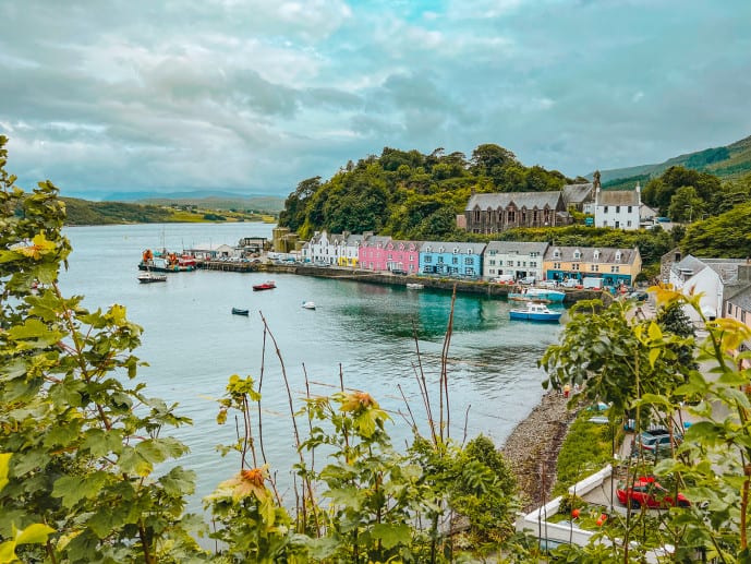 Portree Colour Houses Viewpoint